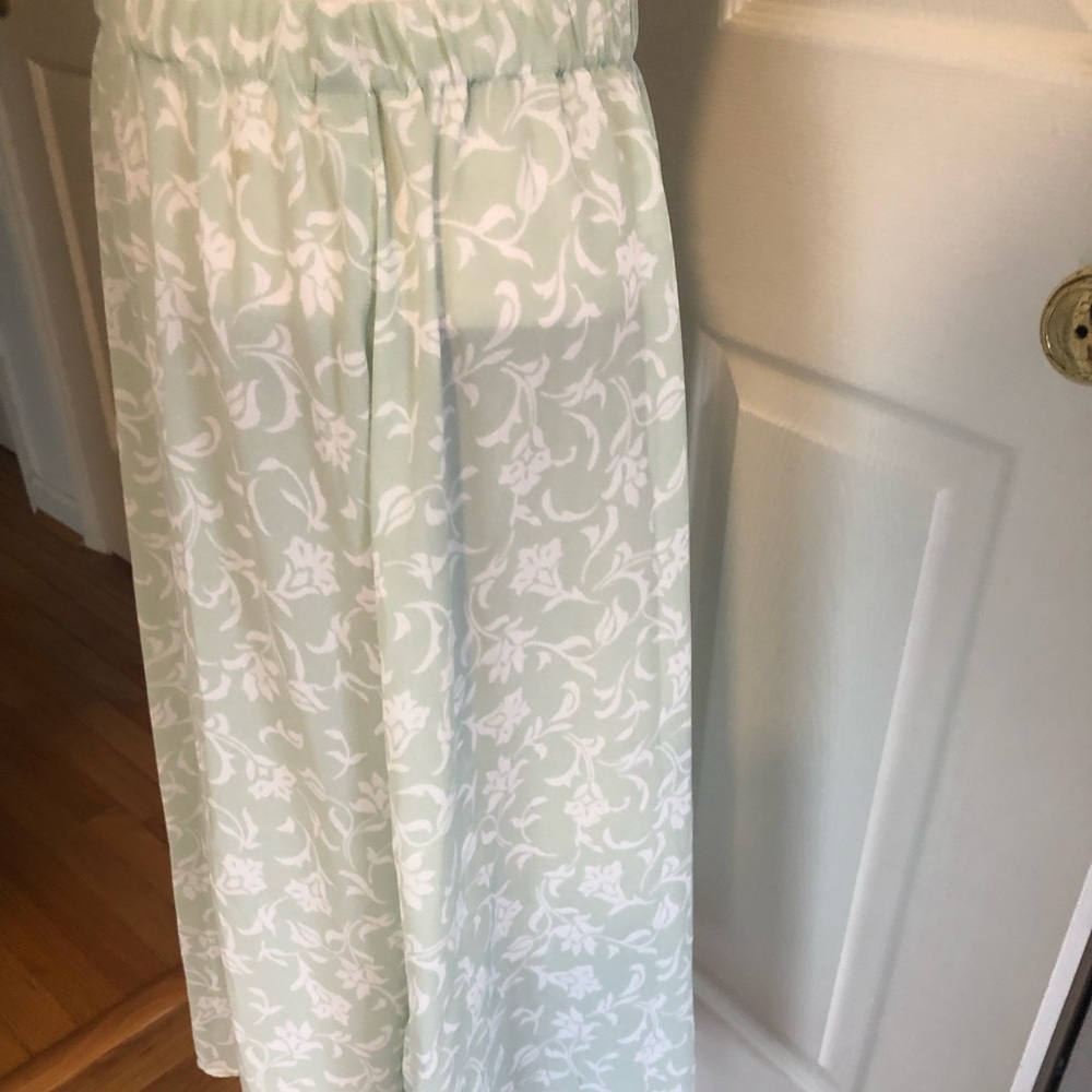 CLAUS soft green & white print skirt size large elastic waist